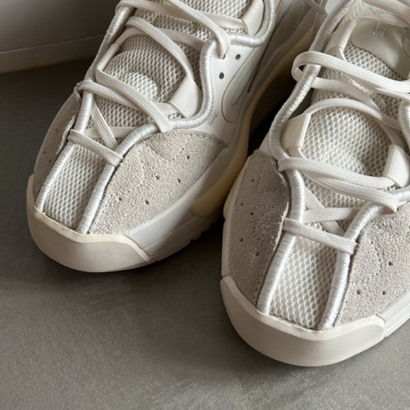 Y-3 Hokori II Core White Ecru Tint Sneakers - Picture 7 of 12